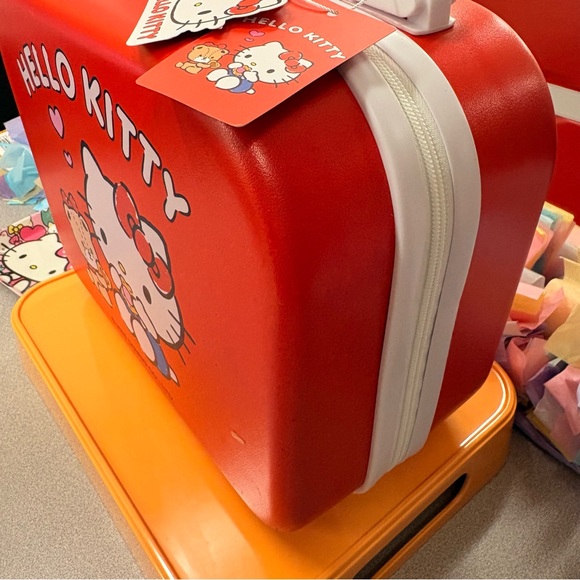 Sanrio Hello Kitty Travel Carry-On Train case Makeup Case - Picture 4 of 14